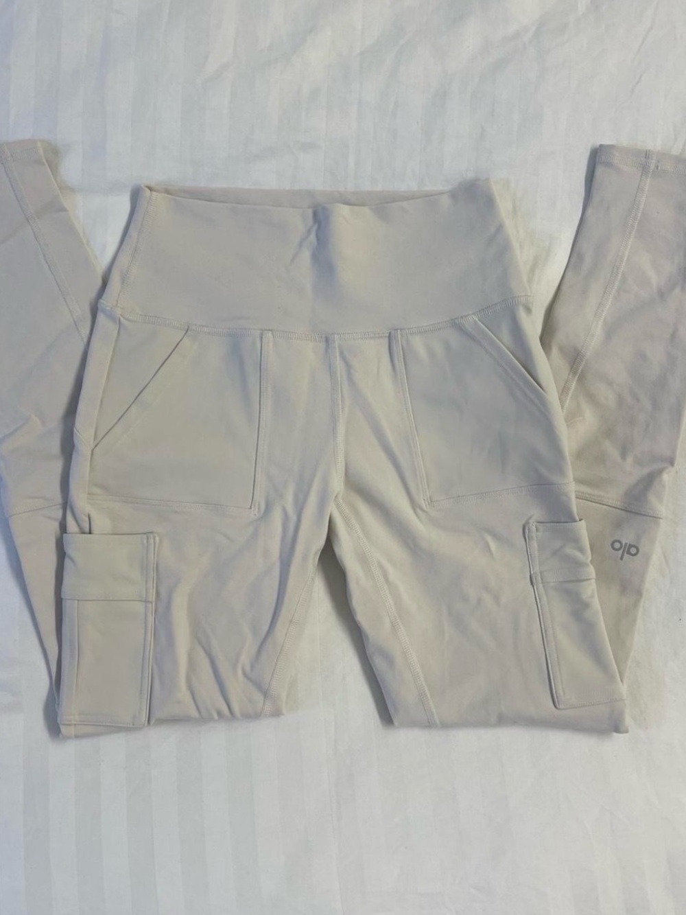 Light Beige Cargo Leggings with Pockets